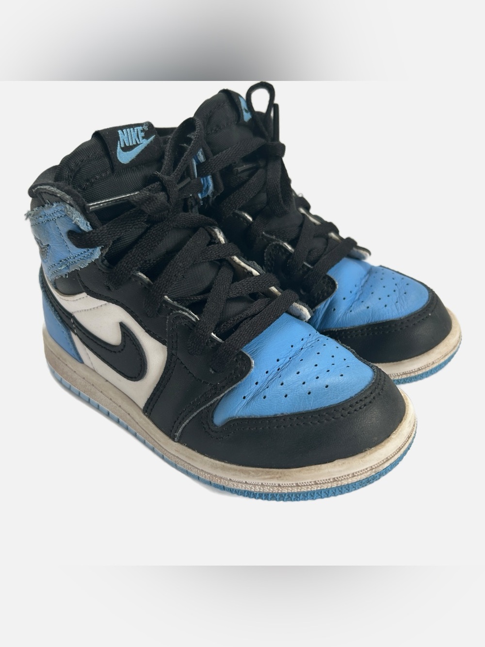 Toddler Size 9 Air Jordan 1 Retro High OG TD UNC Toe